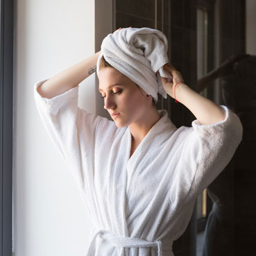 ¿Cómo lavar el cabello para darle volumen?